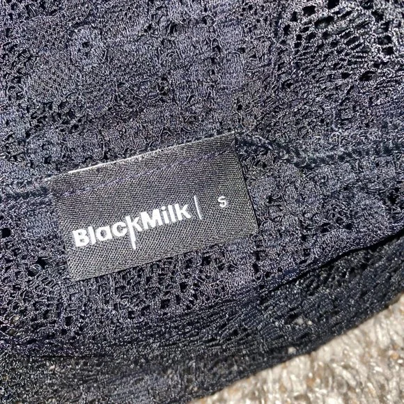 BLACKMILK THE WIDOW LACE KIMONO - LIMITED - Picture 4 of 4